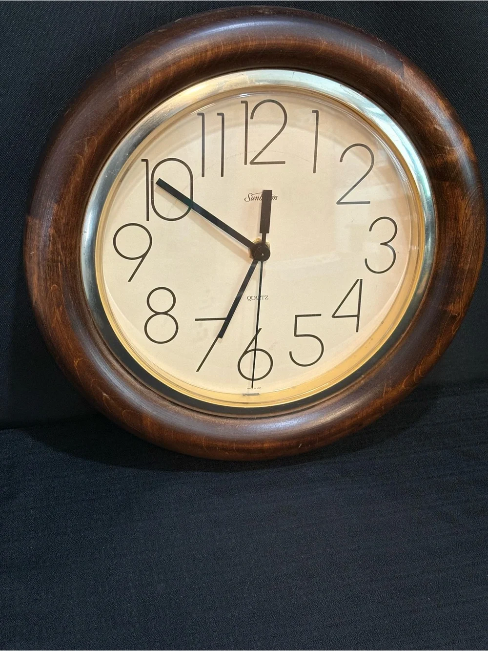 vintage Mid century Modern 11” Sunbeam round wooden wall clock works!